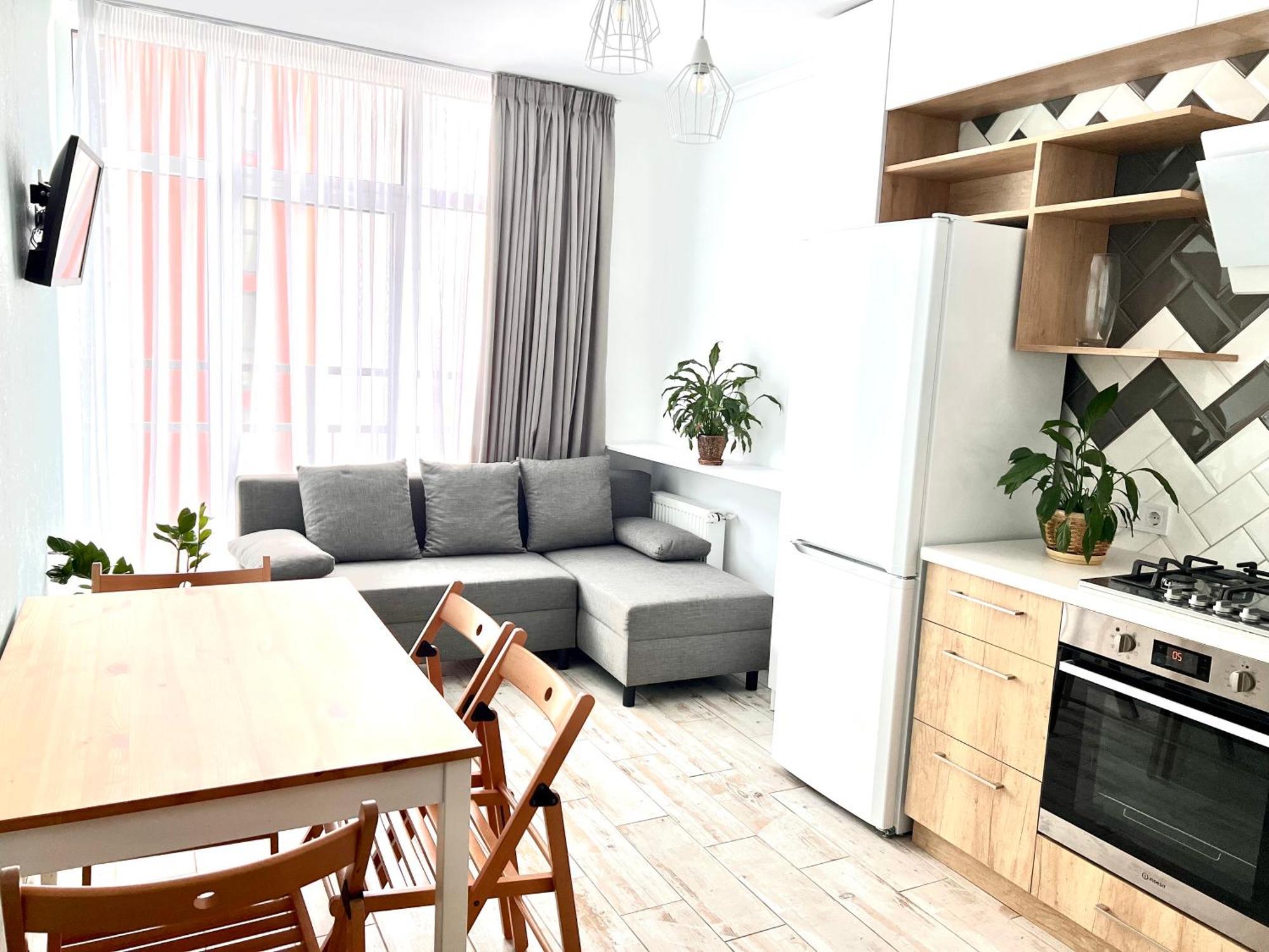 Osapart Beautiful Apartment In A Complex Semycvit Lviv Dış mekan fotoğraf